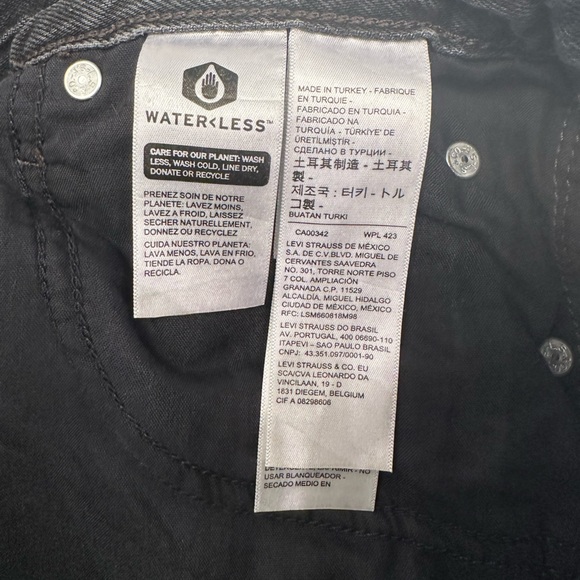 Levis Womens Jeans Sz 28 70s High Flare High Rise Just A Hint Black Denim Hippie - Picture 6 of 16